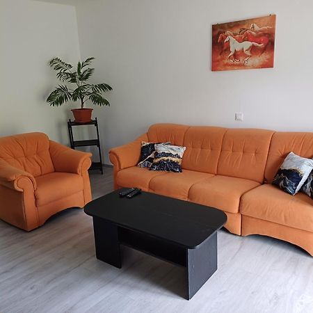 Apartma Ginga Osilnica ภายนอก รูปภาพ